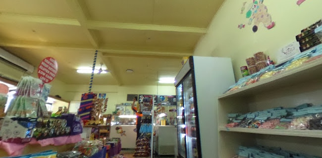 Snowballs Ice Cream & Lollies - Newport