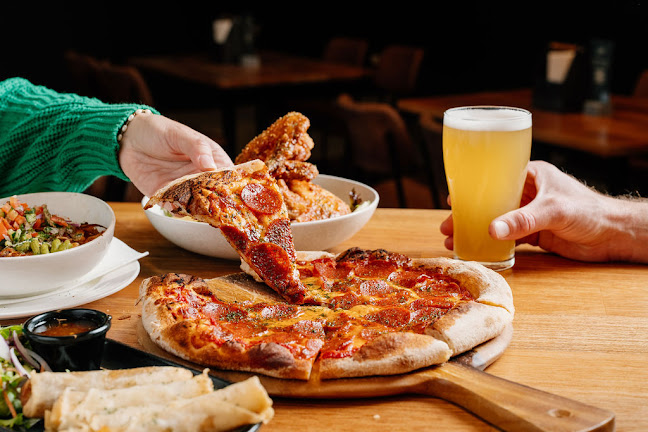 Comentarii opinii despre Runaway Bay Tavern