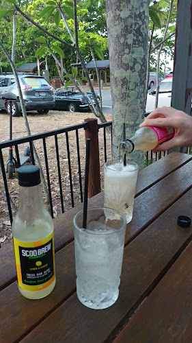 Ten 06 - Hospitality and gastronomy