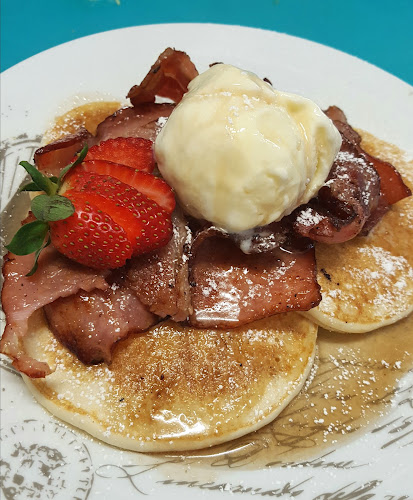 The Little French Cafe - Broadmeadow