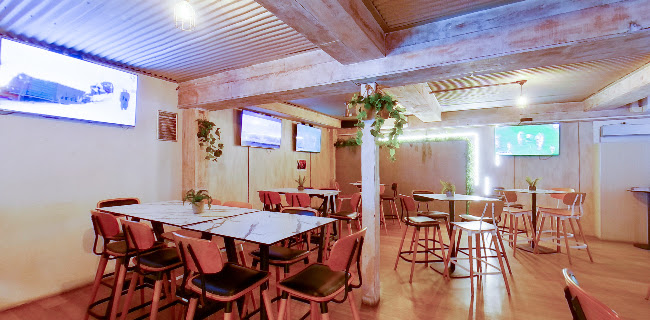 Chevron Tavern - Hospitality and gastronomy