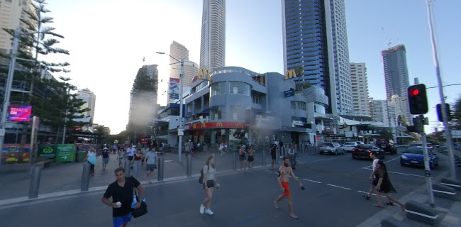 Opinii despre Surfers Paradise Beachfront Markets în Surfers Paradise - Hospitality and gastronomy