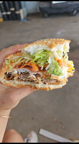 Opinii despre Maca's Takeaway în Broome - Hospitality and gastronomy