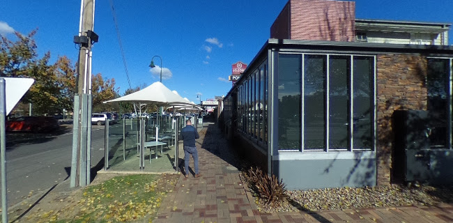 Castello's Victorian Tavern