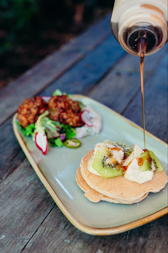 Comentarii opinii despre Komuniti