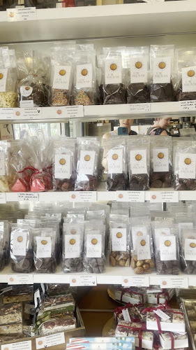 Opinii despre Love Byron Bay - Chocolate Boutique în Byron Bay - Hospitality and gastronomy