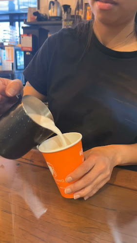 12 Cavendish Rd, Coorparoo QLD 4151