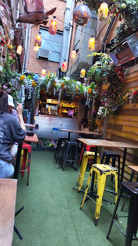 Chuckle Park Bar - Hospitality and gastronomy