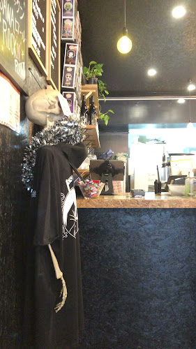 2b/2484 Gold Coast Hwy, Mermaid Beach QLD 4218