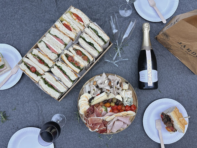 Comentarii opinii despre Jardin St James