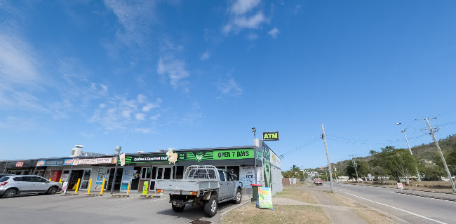 Skinnys Supa Deli - Hospitality and gastronomy