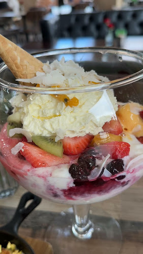 Opinii despre Profiterole Patisserie Strathfield în Sydney - Hospitality and gastronomy