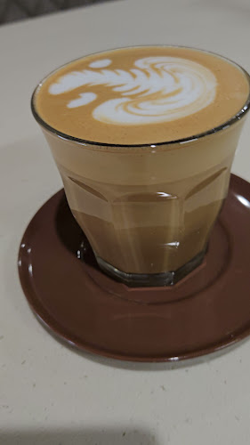 Comentarii opinii despre Hills Cafe & Bakery