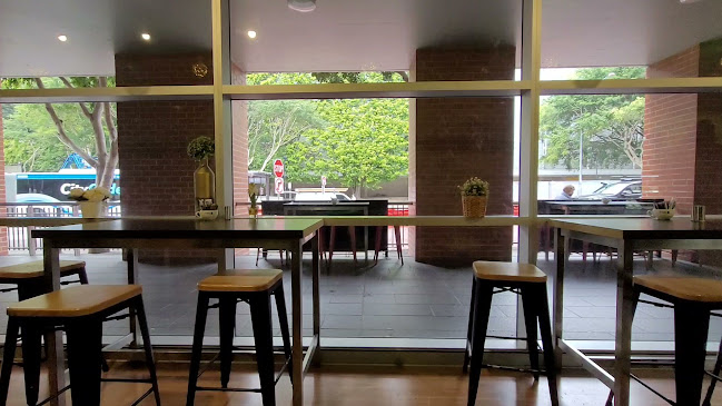 Opinii despre Raw Space Cafe în South Brisbane - Hospitality and gastronomy