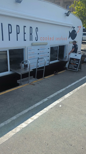 Flippers Cooked Seafood - Hospitality and gastronomy