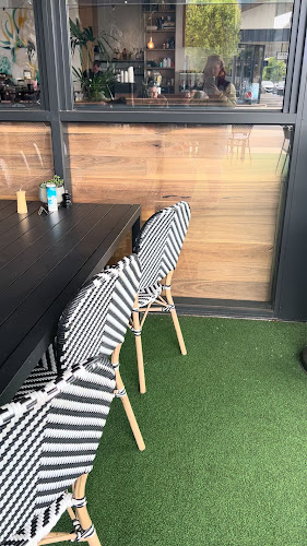 Cockatoo - Armstrong Creek