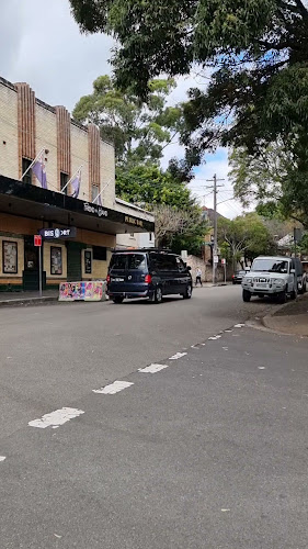 Friend in Hand Hotel