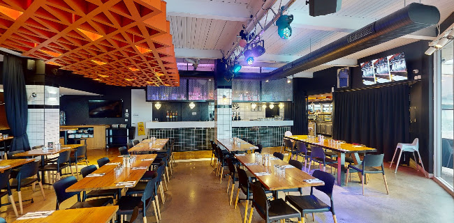 Slices Caroline Springs