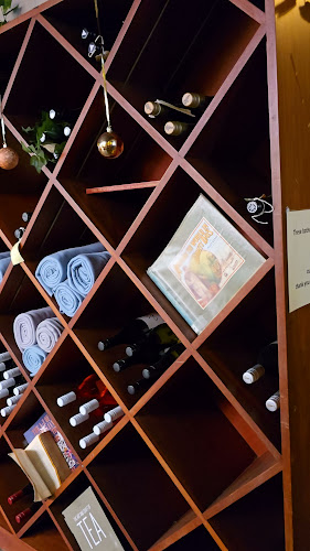 Comentarii opinii despre Murray Mews