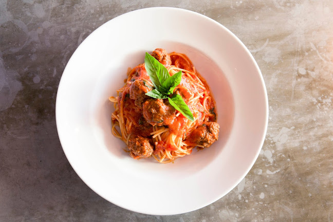 Comentarii opinii despre Macchiato Wood Fire Pizza and Coffee Roasters