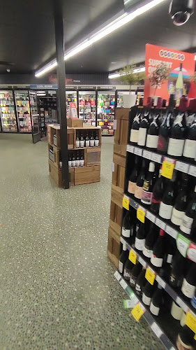 Opinii despre BWS Findon Drive în Findon - Hospitality and gastronomy