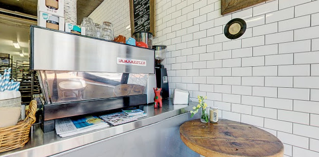 Hills Cafe & Bakery - Darlinghurst