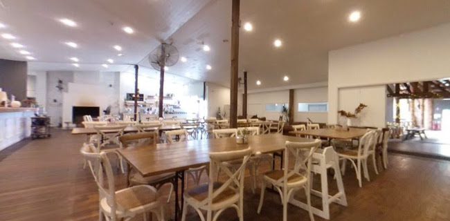 Woolshed Kitchen by Fine Spun