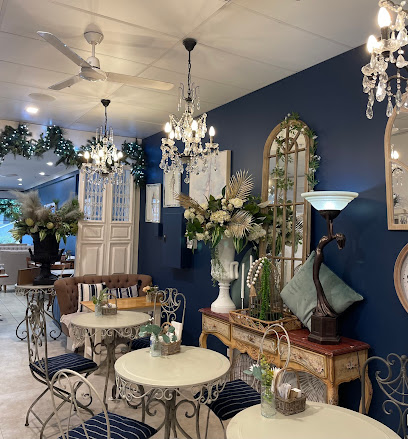 Boulevarde Cafe Larder Gifts and Fragrances