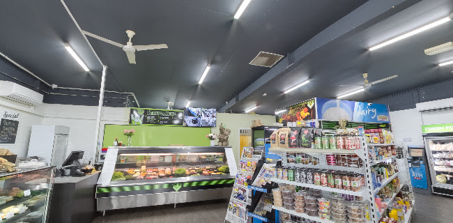 1/2 Banfield Dr, Mount Louisa QLD 4814