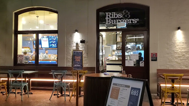 Ribs & Burgers The Rocks