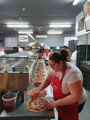 ROCCO'S - Wood Oven Sourdough Pizza on Findon - Hospitality and gastronomy