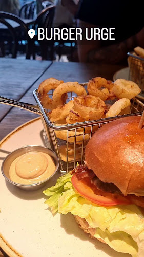 Opinii despre Burger Urge (Palmerston) în Palmerston City - Hospitality and gastronomy