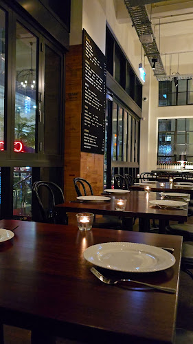 Opinii despre The Heritage Wine Bar & Restaurant în Perth - Hospitality and gastronomy