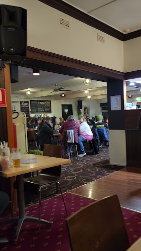 Opinii despre Port Campbell Hotel în Melbourne - Hospitality and gastronomy