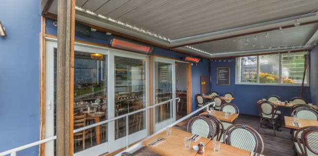 Blue Swimmer at Seahaven - Hospitality and gastronomy