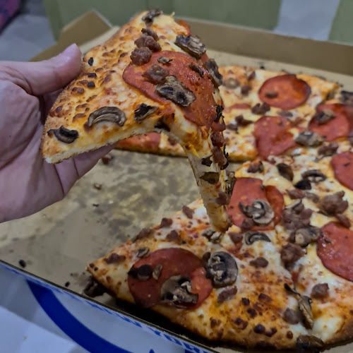 Opinii despre Domino's Pizza Surry Hills în Surry Hills - Hospitality and gastronomy