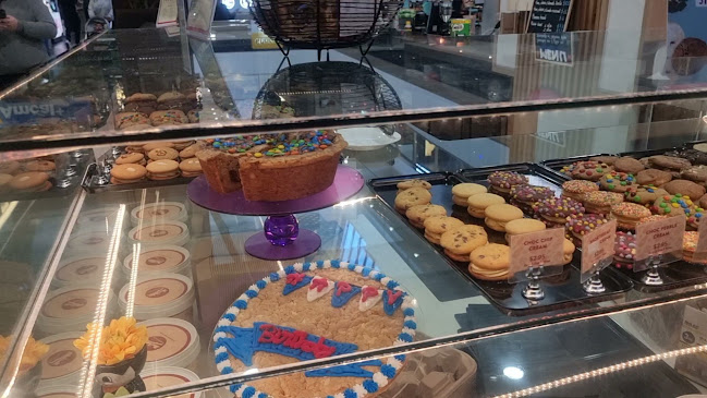 Westfield Belconnen, Kiosk 221/2/18 Benjamin Way, Belconnen ACT 2617