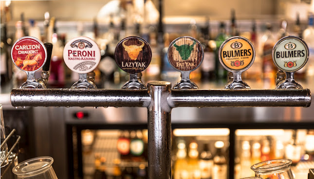 Opinii despre Arcadia Hotel în South Yarra - Hospitality and gastronomy