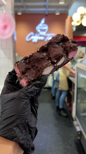 Opinii despre Poles Patisserie în Penrith - Hospitality and gastronomy