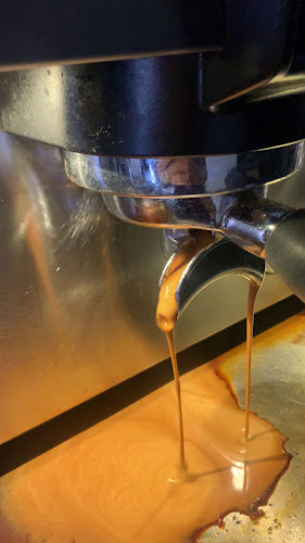 Comentarii opinii despre Dukes Cafe + Eatery