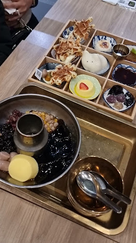 BlackBall ChinaTown - Hospitality and gastronomy