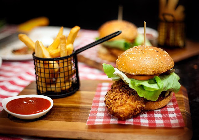 Roza’s Kitchen - Pizza, Burgers, Pasta - Hospitality and gastronomy