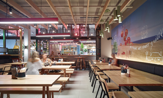 Grill'd Burgers - Pacific Fair - Hospitality and gastronomy