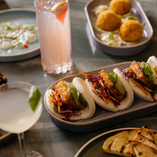 Pearls Bar - Main Beach