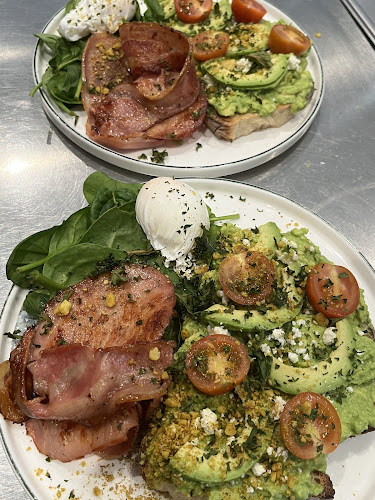 Comentarii opinii despre 99 Shades of Green