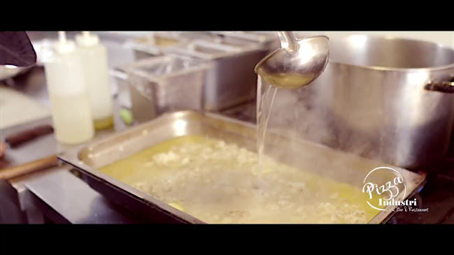 Opinii despre Pizza Industri în Point Cook - Hospitality and gastronomy