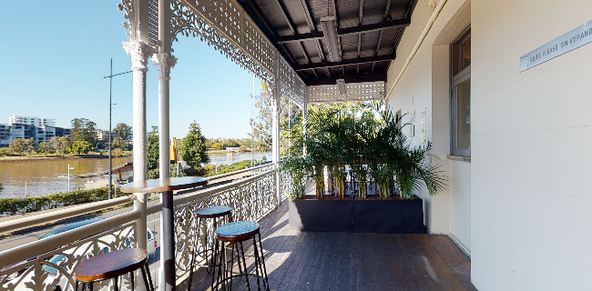 Regatta Hotel - Hospitality and gastronomy