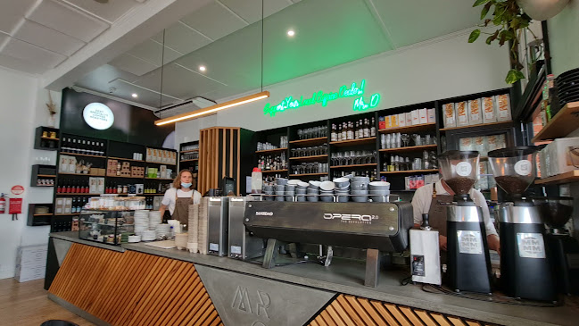 Opinii despre Mr D Food and Coffee în Bairnsdale - Hospitality and gastronomy