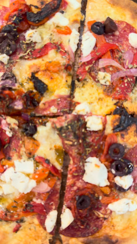 Shop 32/29/35 Lake St, Caroline Springs VIC 3023