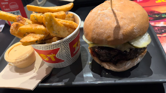 Opinii despre Grill'd Burgers - The Willows în Townsville City - Hospitality and gastronomy